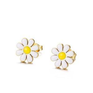 ◾️18k Gold Plated White Enamel Daisy Stud Earrings